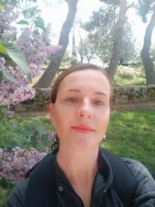 Me ofrezco como enfermera titu