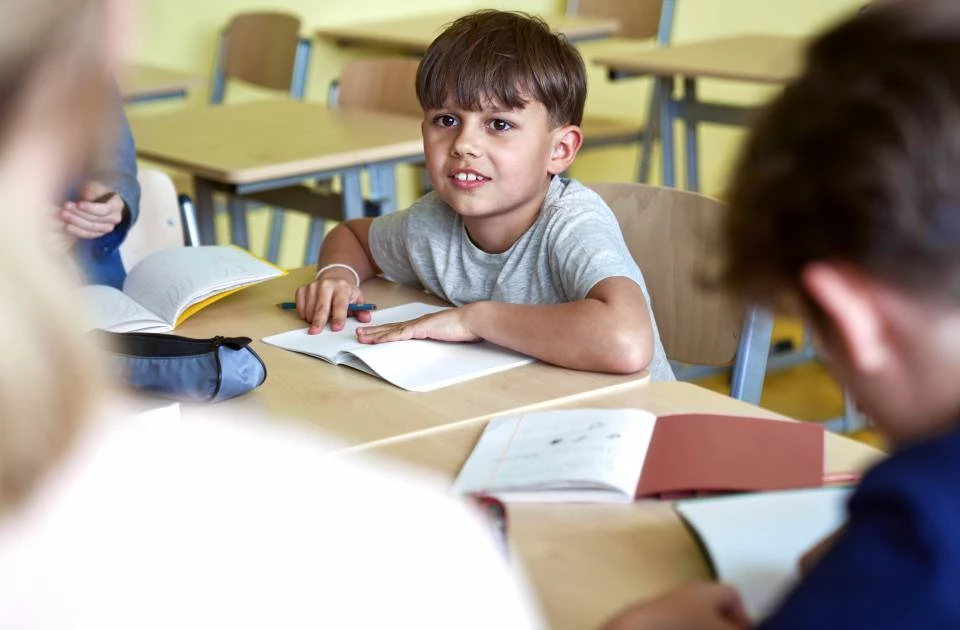 Se busca profesor de apoyo al estudio