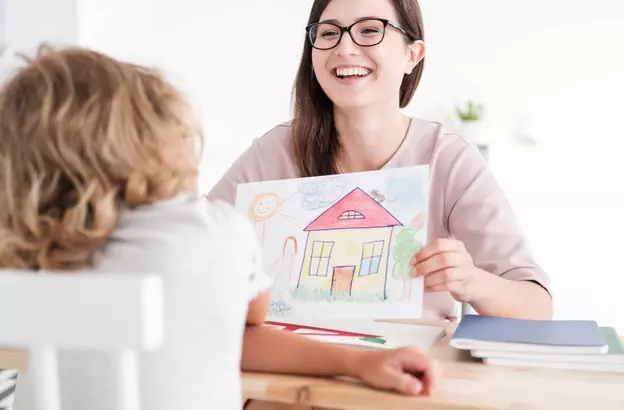 PSICÓLOGO, EDUCADOR SOCIAL, TIS, PEDAGOGO, LOGOPEDA, PROFESOR DE APOYO