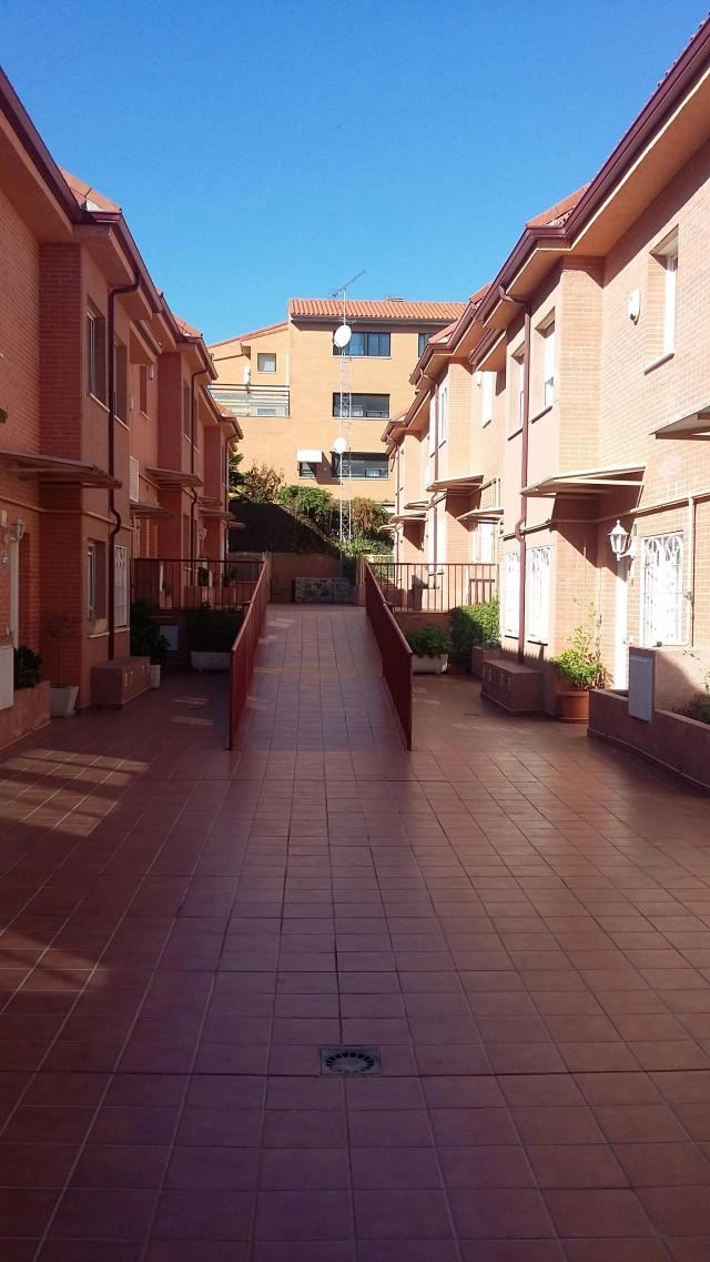 Mejor zona sector b. muchas me